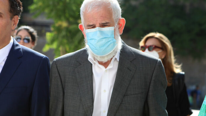 Ξέπασε σε κλάματα η σύζυγος του Πέτρου Φιλιππίδη: « Έχω περάσει πάρα πολύ δύσκολα όλο αυτόν τον καιρό»