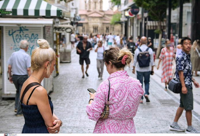 Ο τουρισμός στην Αθήνα φέρνει ρεκόρ εσόδων στην εστίαση