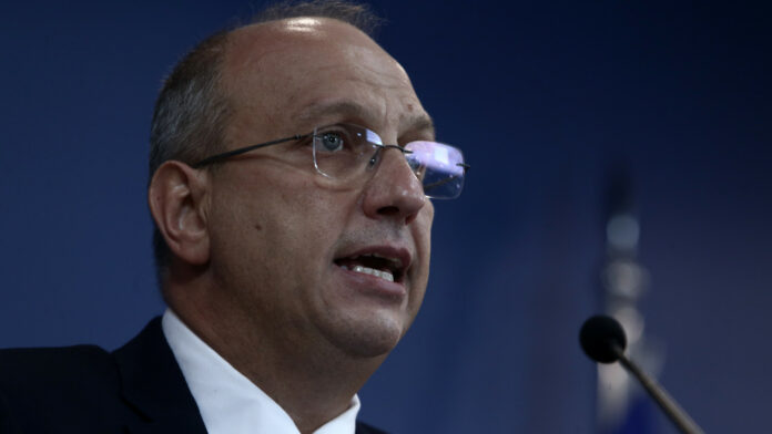 Οικονόμου για τις προκλήσεις Ακάρ: Ρητορικός παροξυσμός, ψέματα και ακρότητες