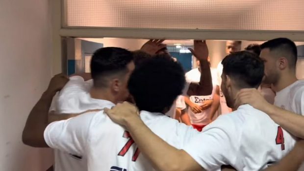 Ολυμπιακός: Ποιος πήρε τη θέση του Πρίντεζη στο… τελετουργικό εισόδου στο παρκέ (vid)