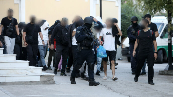 Πολυτεχνειούπολη: Σωρεία κατηγοριών από τον Εισαγγελέα στους 23 συλληφθέντες