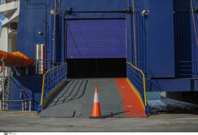 Προβλήματα στα δρομολόγια των πλοίων λόγω των ισχυρών ανέμων