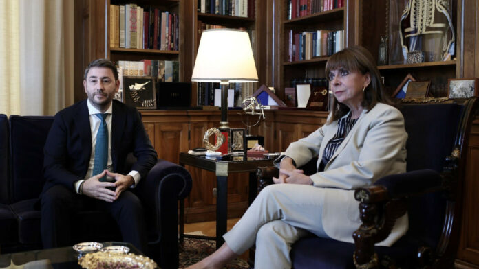 Σακελλαροπούλου σε Ανδρουλάκη: Αρμόδια για τις παρακολουθήσεις είναι η Βουλή, η Εξεταστική και η δικαιοσύνη