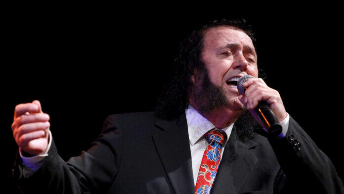 Σταμάτης Κόκοτας: Στο νοσοκομείο ο τραγουδιστής