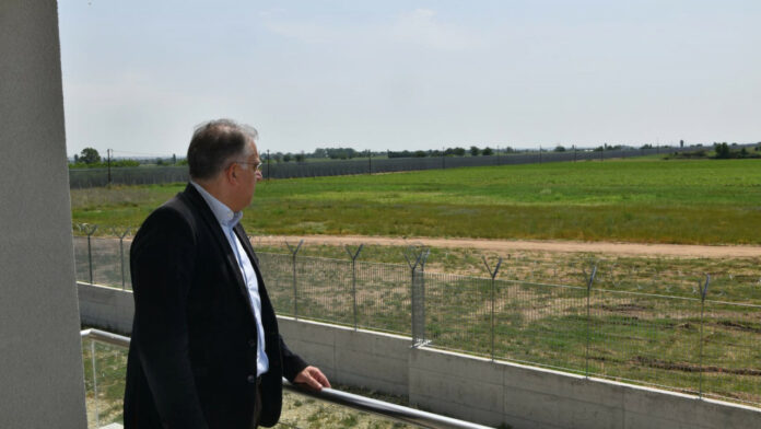 Στον Έβρο αύριο ο Τ. Θεοδωρικάκος για περιοδεία στην περιοχή επέκτασης του φράχτη