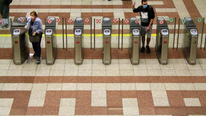 Σχέδιο για φθηνότερες μετακινήσεις στα ΜΜΜ – Τα 4 σενάρια που εξετάζει η κυβέρνηση