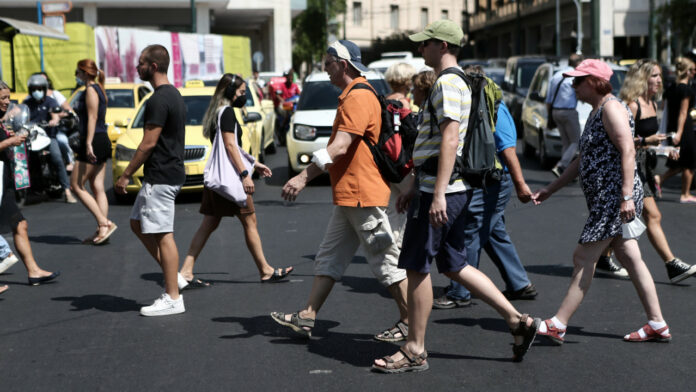 Τζανάκης-Κορωνοϊός: Το ένα τρίτο των Ελλήνων μολύνθηκε το καλοκαίρι