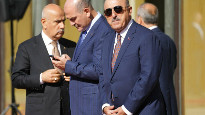 Τουρκικά δημοσιεύματα: «Οι ΗΠΑ σχεδιάζουν την Ελλάδα ως δύναμη απέναντι στην Τουρκία», φέρεται να δήλωσε ο Τσαβούσογλου