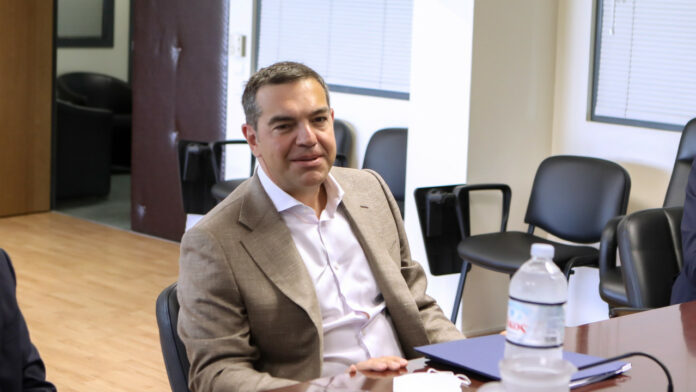 Τσίπρας: Επιλογή της κυβέρνησης η οικονομική λεηλασία των μισθωτών και της μεσαίας τάξης