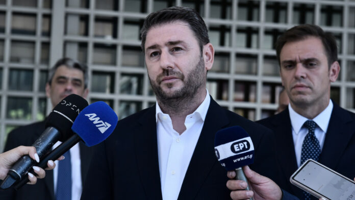 Υπόθεση παρακολουθήσεων: Στην Εξεταστική σήμερα ο Νίκος Ανδρουλάκης