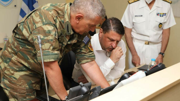 Χαρδαλιάς για Τουρκία: Αδιαπραγμάτευτη η αμυντική θωράκιση – Επίσκεψη σε νησιά του Αιγαίου