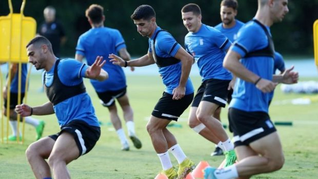 Χωρίς Μάνταλο και Γιακουμάκη η Εθνική απέναντι στην Κύπρο λόγω καρτών