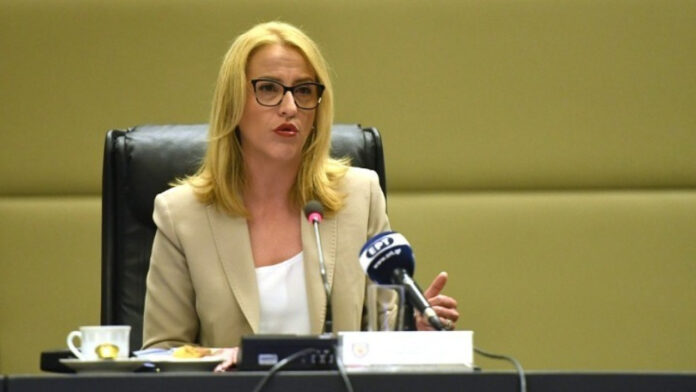 Βουλή: Αρση ασυλίας για Δούρου, Κοτρωνιά και Καλαματιανό εισηγείται η αρμόδια επιτροπή