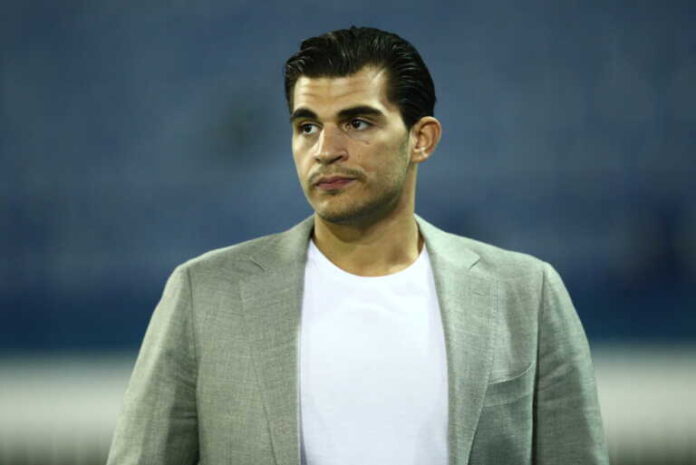 Ο Μιλτιάδης Μαρινάκης έκανε τατουάζ το τρόπαιο του Conference League