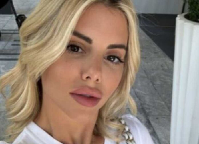 Η σύζυγος του Κώστα Σλούκα έστειλε συγχαρητήρια στον Κώστα Φορτούνη για την κατάκτηση του Conference League