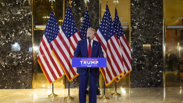 Τραμπ: Ο Μπάιντεν βρίσκεται πίσω από τη δίωξή μου