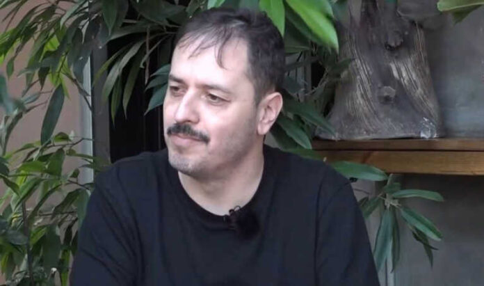 Αλέξανδρος Τσουβέλας: Θα ήθελα να πηγαίνω στις δουλειές αυτών που μας βρίζουν