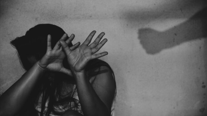 Τρίκαλα: Άνδρας χαστούκισε τη γυναίκα του μέσα σε ταβέρνα και συνελήφθη