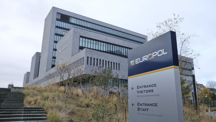 europol_572.jpg