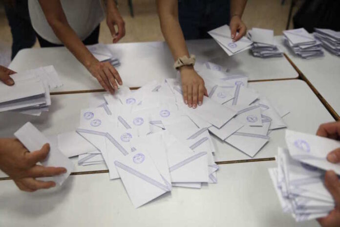 Αυτοί είναι οι 21 ευρωβουλευτές που εκλέγονται από κάθε κόμμα – Οι πρώτοι των πρώτων