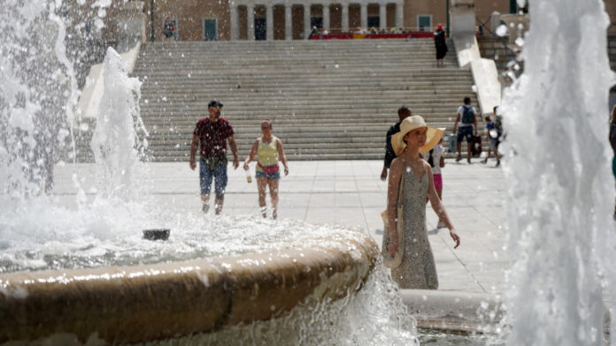 Καιρός: Ζέστη και αφρικανική σκόνη – Πότε θα δροσίσει
