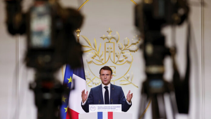 macron-ap.jpg