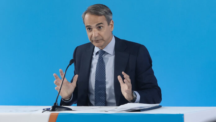 mitsotakis-sinenteuxi-intime-2023.jpg