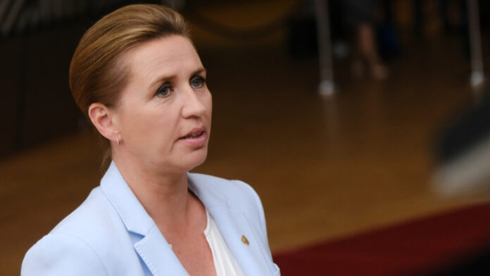 Δανία: Η πρωθυπουργός υπέστη ελαφρύ αυχενικό διάστρεμμα κατά την επίθεση σε βάρος της