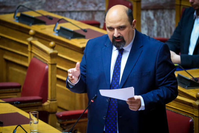Τριαντόπουλος: Απαραίτητη η συμπόρευση κρατικής αρωγής και ιδιωτικής ασφάλισης