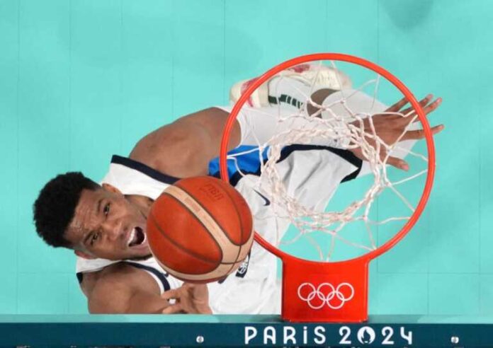 Αποθέωση στον Γιάννη Αντετοκούνμπο στο Ελλάδα – Καναδάς: Η επιστροφή της «επίσημης αγαπημένης» στους Ολυμπιακούς Αγώνες