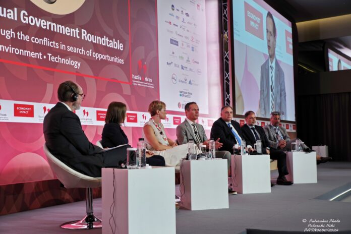 Κρίσιμες οι ηλεκτρικές διασυνδέσεις για το success story της Ελλάδας στην πράσινη ενέργεια