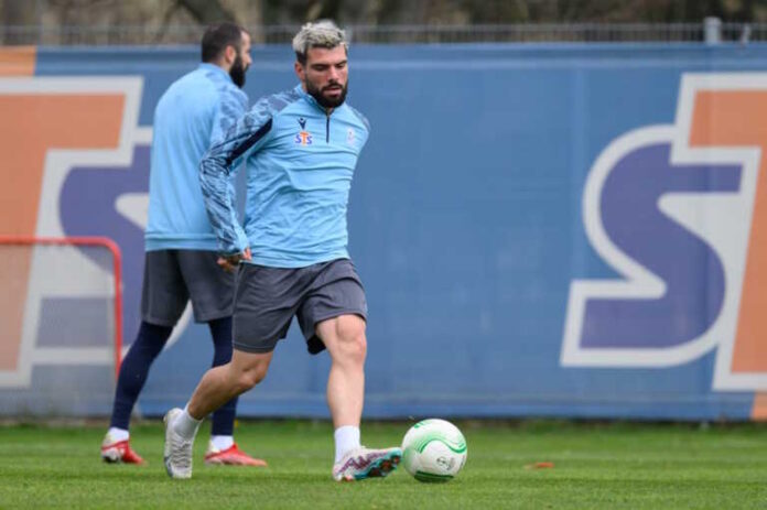 Παναθηναϊκός: Παγώνει η περίπτωση του Ρεμπότσο, εξετάζονται κι άλλοι μπακ