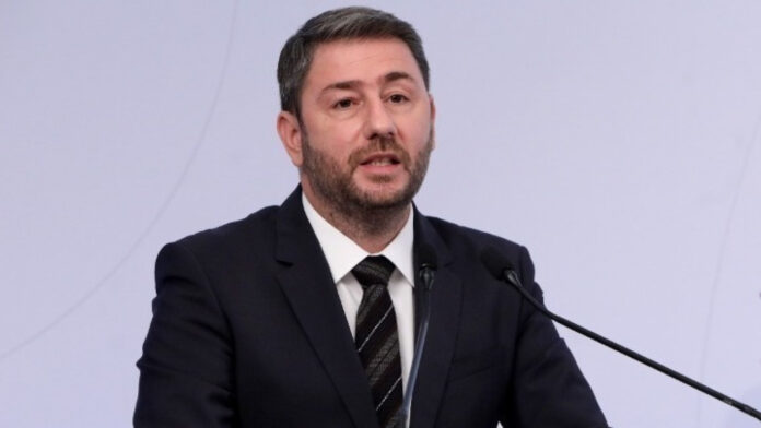 Ανδρουλάκης: «Το «επιτελικό κράτος» είναι μια κλειστή ομάδα εξουσίας