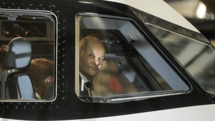 Γερμανία: Πάνω από μισό εκατ. ευρώ ξόδεψε η κυβέρνηση για να παρακολουθήσουν υπουργοί το Euro