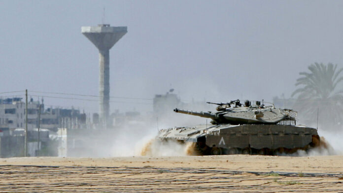 ap_israeli_army_tank_gaza.jpg