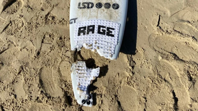 Αυστραλία – Επίθεση από καρχαρία: Δεν μπόρεσαν να επανασυγκολλήσουν το πόδι του σέρφερ