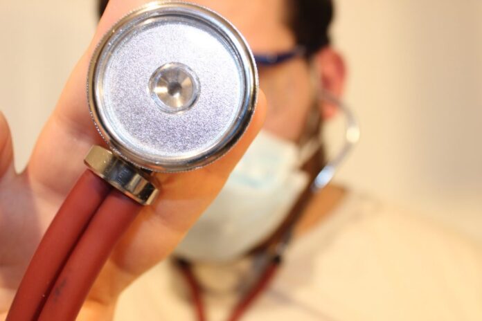 Ανεφάρμοστες οι ρυθμίσεις για τις ελλείψεις γιατρών στο ΕΣΥ