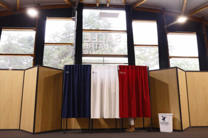 Εκλογές στη Γαλλία: Κορυφώνεται η αγωνία για την «επόμενη μέρα» στην οικονομία – Τα σενάρια σχηματισμού κυβέρνησης