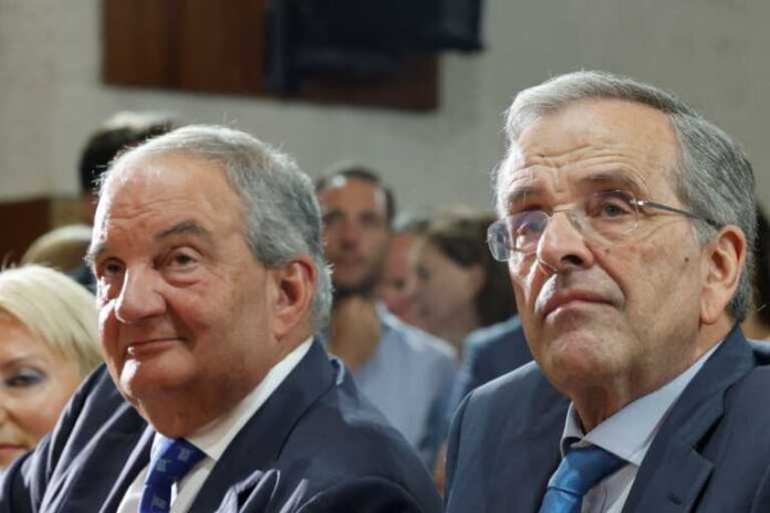 Κυβερνητικές πηγές για ομιλίες Καραμανλή – Σαμαρά: Δεν σχολιάζουμε δηλώσεις πρώην πρωθυπουργών