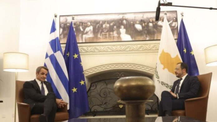 Κύπρος: Συνάντηση Μητσοτάκη – Χριστοδουλίδη στο προεδρικό μέγαρο