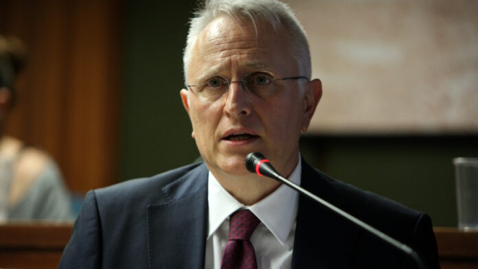 Ραγκούσης: Επωφελής η συμφωνία για Attica Bank-Παγκρήτια, δεν μπορεί ο ΣΥΡΙΖΑ να την καταψηφίζει