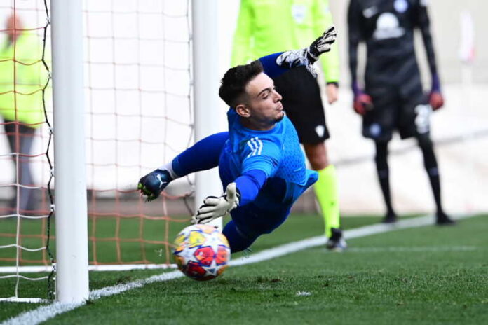 Ο Ολυμπιακός δίνει δανεικό τον Άντζελο Σίνα στη Ρίο Άβε