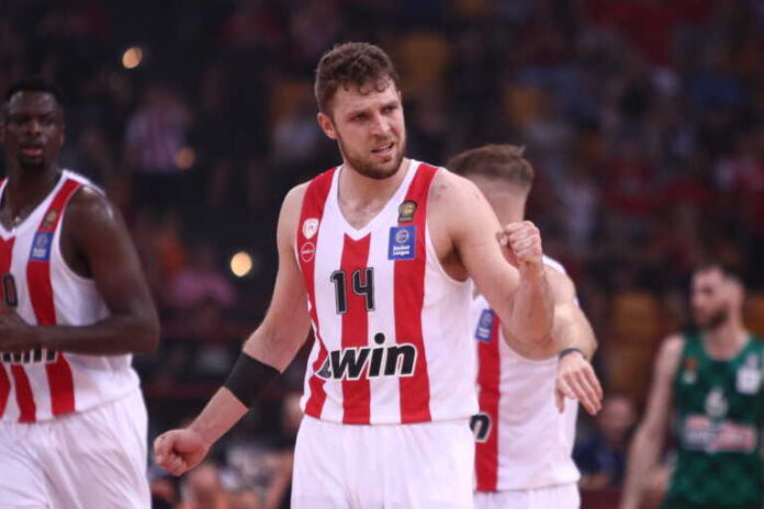 Ο Ολυμπιακός ανακοίνωσε τον Σάσα Βεζένκοφ με φοβερό βίντεο – «Γύρισα στην οικογένειά μου»