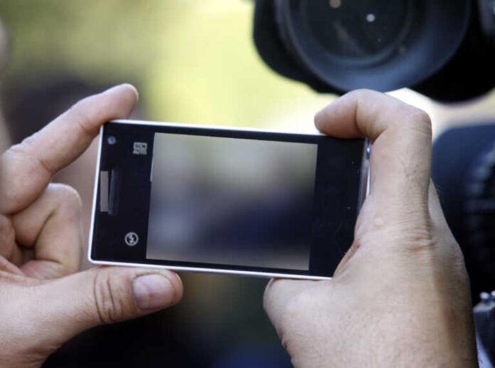 Με την συναίνεση της 23χρονης έγινε η ερωτική συνεύρεσή της με τρεις Πακιστανούς στη Μύκονο – Τι έδειξαν τα βίντεο