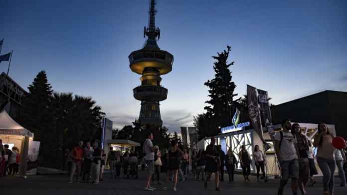 Πυρετώδεις προετοιμασίες για τη ΔΕΘ και μυστικό «έκπληξης»