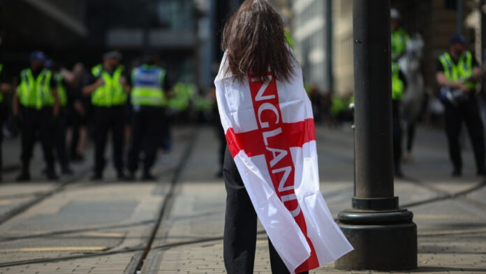 Βρετανία: Ξενοδοχείο στο Μπέρμιγχαμ που φιλοξενεί μετανάστες έγινε στόχος βίαιων επεισοδίων