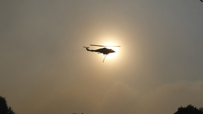 Φωτιά στον Όλυμπο: Kινητοποιήθηκαν 2 ελικόπτερα