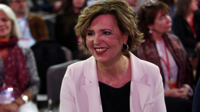 Όλγα Γεροβασίλη: Έστειλε εξώδικο στον στιχουργό Νίκο Μωραΐτη