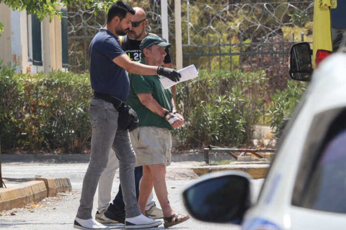 Την Τετάρτη θα απολογηθεί ο 80χρονος που φέρεται να έβαλε τέσσερις φωτιές στα Γλυκά Νερά