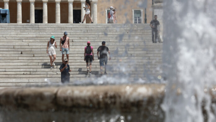 Καιρός για αύριο: Πού θα σημειωθούν 40άρια – Πού θα εκδηλωθούν καταιγίδες